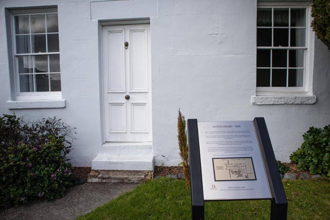 Gaol House Cottages Bicheno Exterior photo